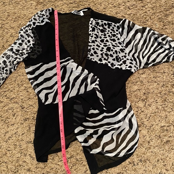 Main Street Women’s Sheer Cover Up / Cardigan fits XS / S - Picture 4 of 5